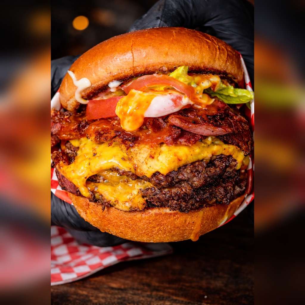 Mo's Burger Food